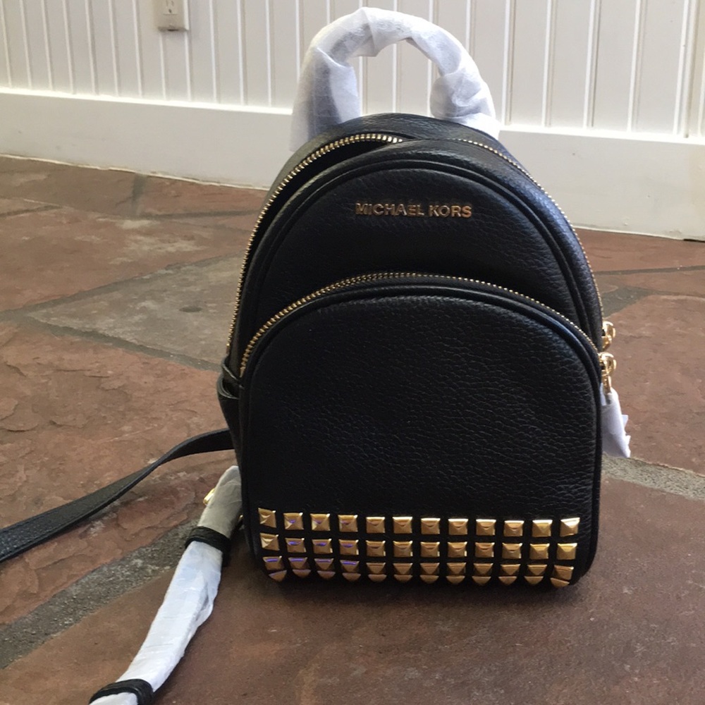 Michael kors mini pack back